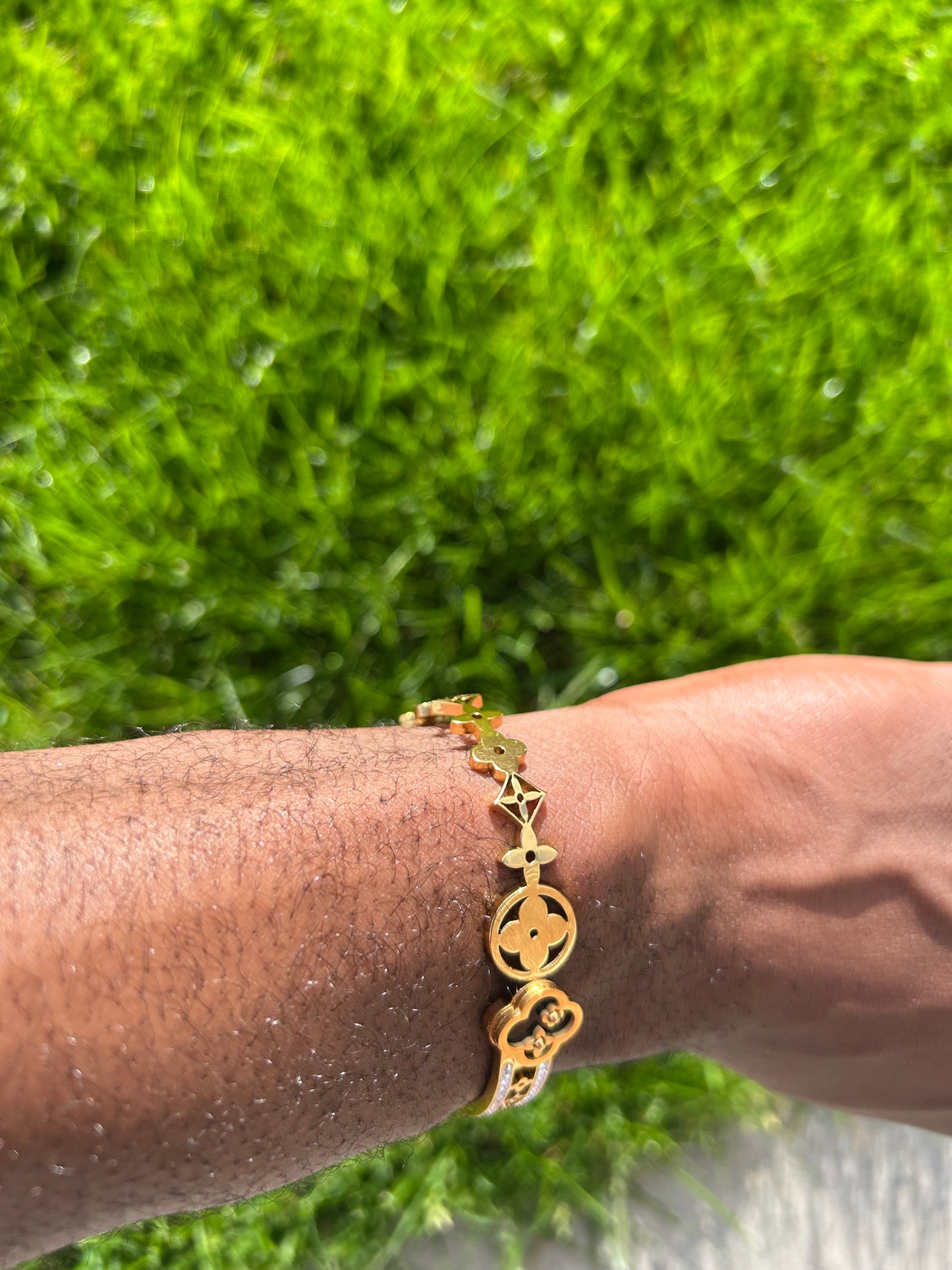 Four Leaf Clover Charm Zirconia Bracelet Stainless Steel