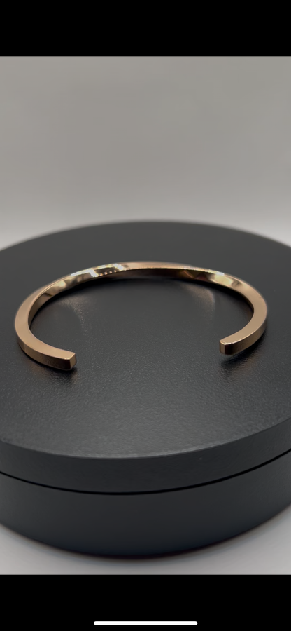 OUJ Stainless Steel Mobius Cuff Bracelet Rose Gold Bangle For Men 64 X 50MM