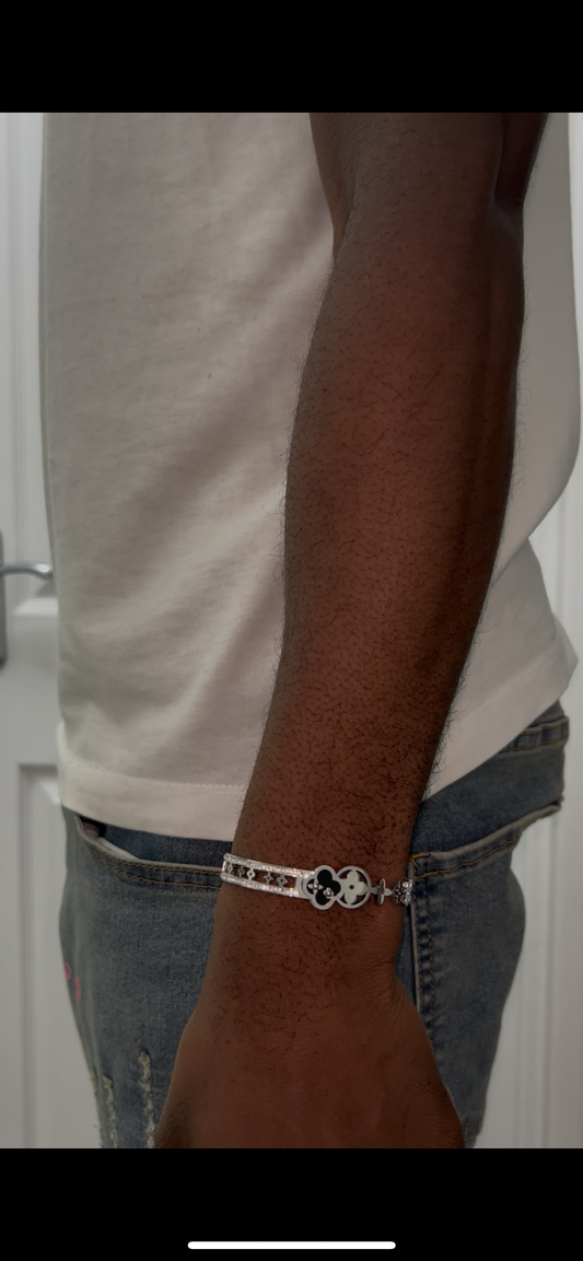 Four Leaf Clover Cleef Silver Cubic Zirconia Stainless Steel Bracelet