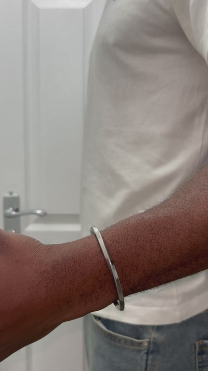 OUJ Staineless Steel Mobius Cuff Bangle Silver for men 64X50mm